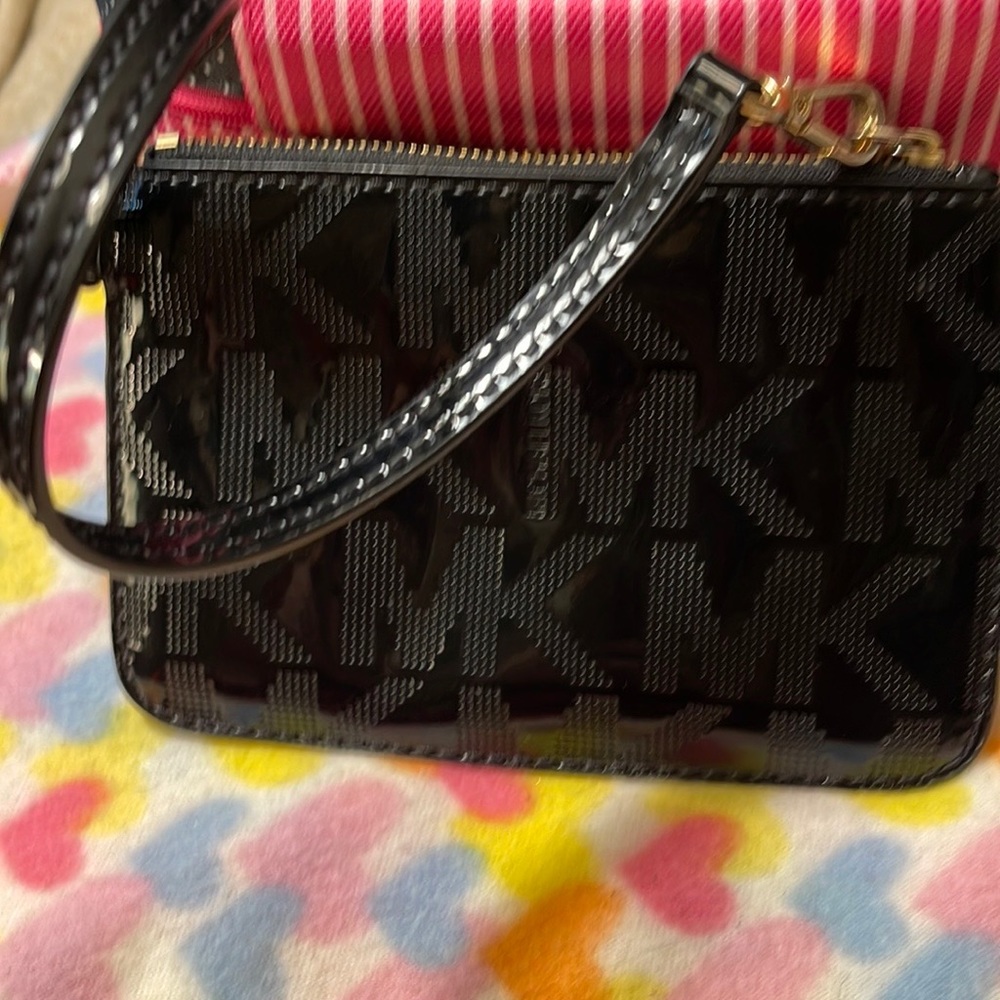 Michael Kors wristlet